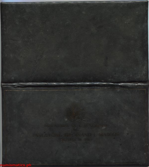 1981 10 Piso Pangulo ng Pilipinas Ferdinand E Marcos Specimen All Zero Serial Commemorative Banknote Folder Outside