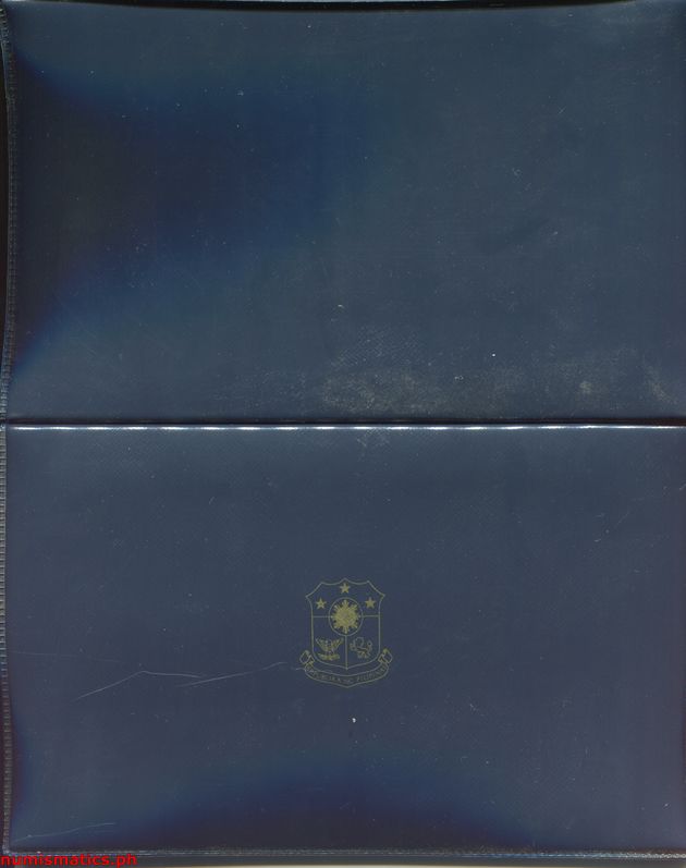 1975 (8) Brilliant Uncirculated Folder Outside